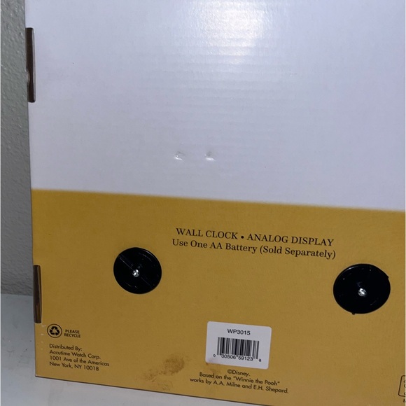 Winnie the Pooh Clock Collectible - Picture 5 of 5